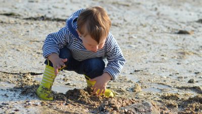 Pourquoi prévoir une tour Montessori pour son enfant ?