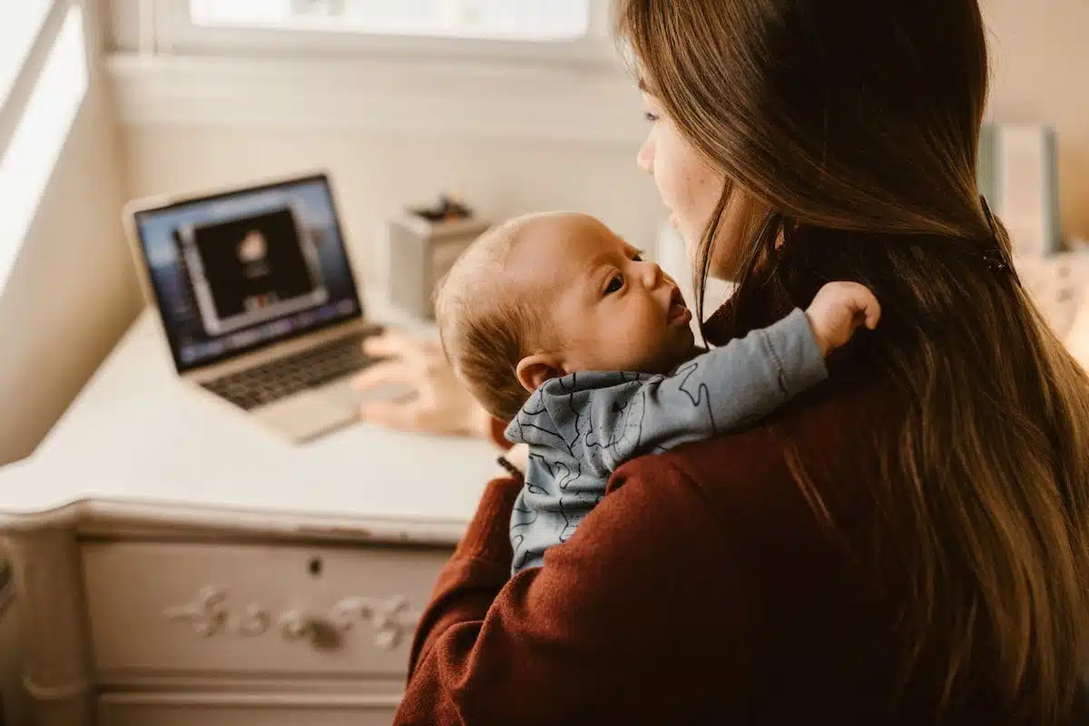 bébé communication