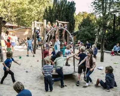 Top 10 des meilleurs parcs de loisirs à Rennes pour les enfants